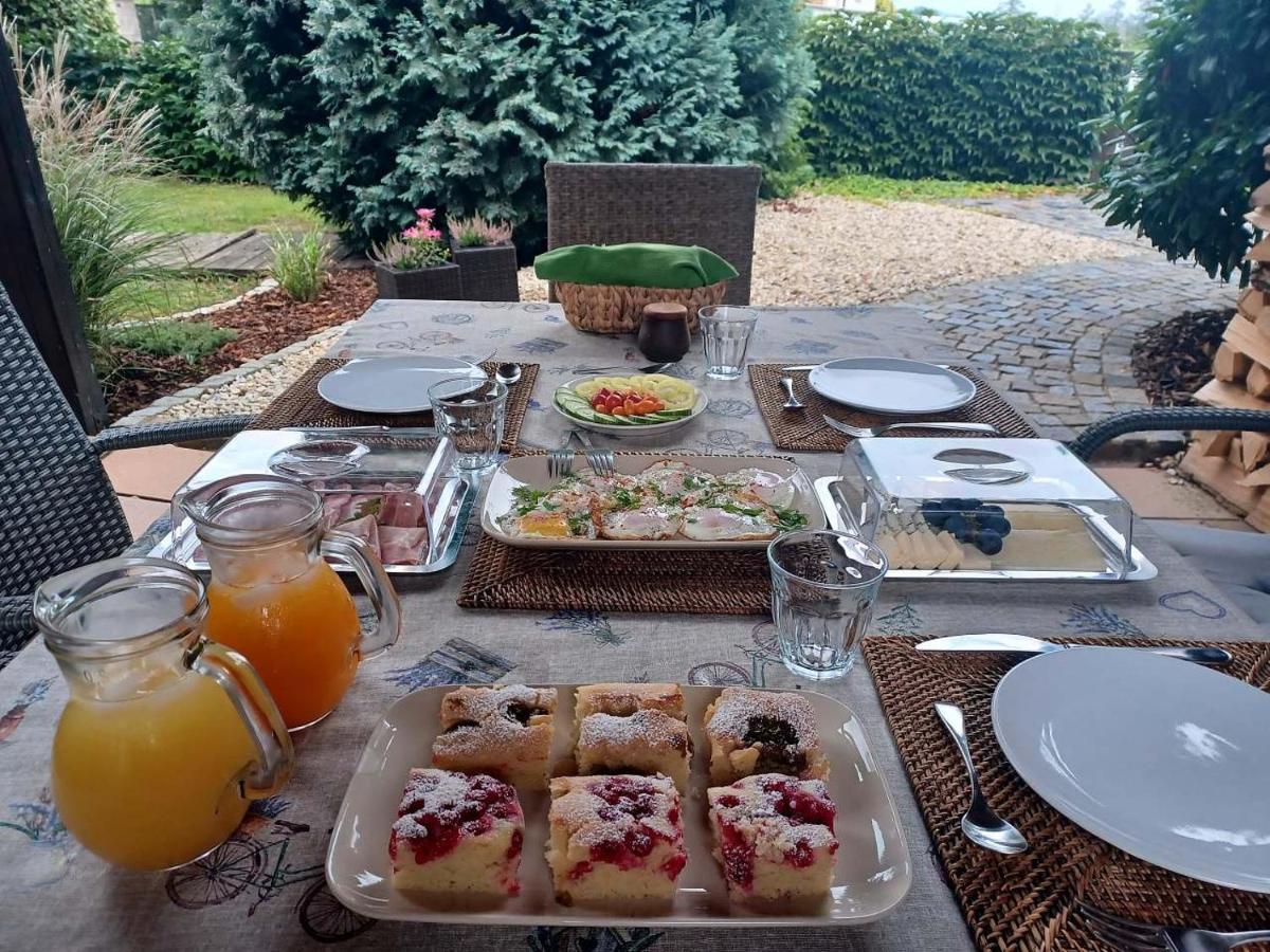 Ubytovani V Soukromi Na Sadove 906 - Valtice Exterior foto